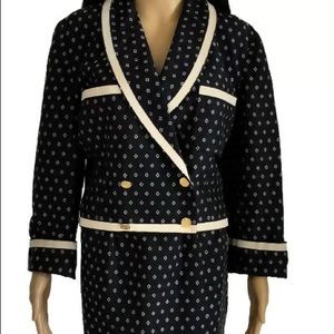 Chanel navy & ecru jacket & skirt suit FR 40/US 8.
